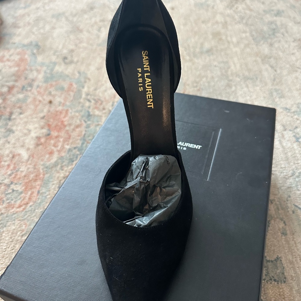 Saint Laurent Black Suede D’Orsay Pumps - Picture 3 of 8